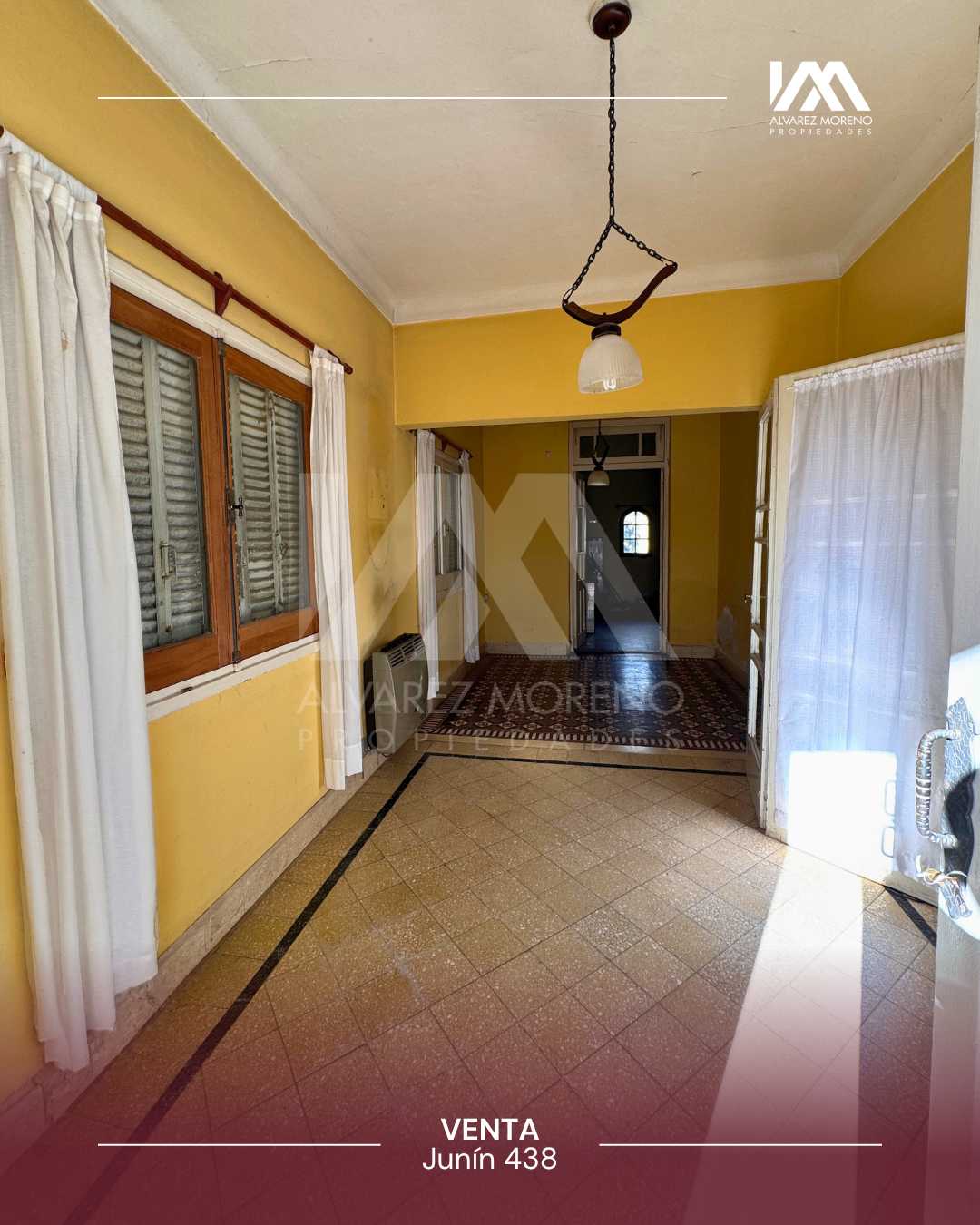 Alvarez Moreno Propiedades - Brinda asesoramiento y soluciones a nuestros clientes en lo que se refiera al mercado inmobiliario. Ventas, tasaciones, alquileres de todo tipo de propiedadesUSD 67.000- CASA CON LOCAL COMERCIAL