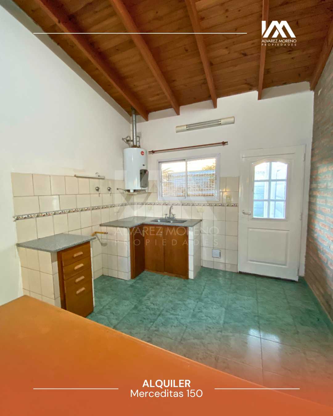 Alvarez Moreno Propiedades - Brinda asesoramiento y soluciones a nuestros clientes en lo que se refiera al mercado inmobiliario. Ventas, tasaciones, alquileres de todo tipo de propiedades800.000- HERMOSA CASA EN IMPECABLE ESTADO