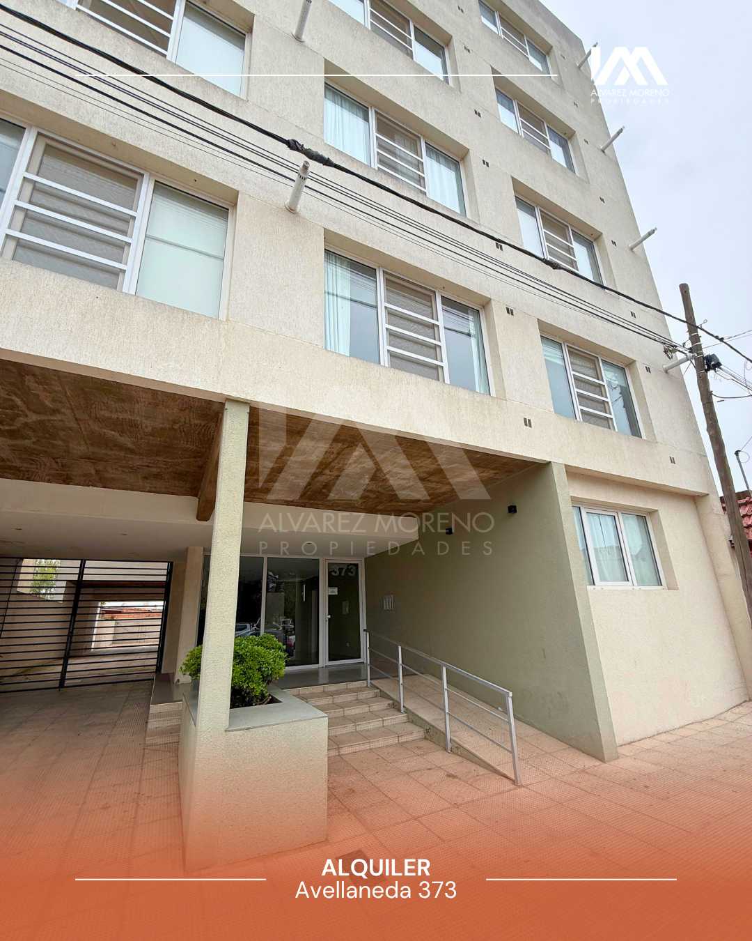 Alvarez Moreno Propiedades - Brinda asesoramiento y soluciones a nuestros clientes en lo que se refiera al mercado inmobiliario. Ventas, tasaciones, alquileres de todo tipo de propiedades$470.000 HERMOSO MONOAMBIENTE EN CALLE AVELLANEDA AL 373